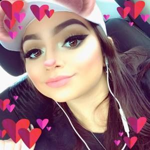 Meet your Posher, Gabriela